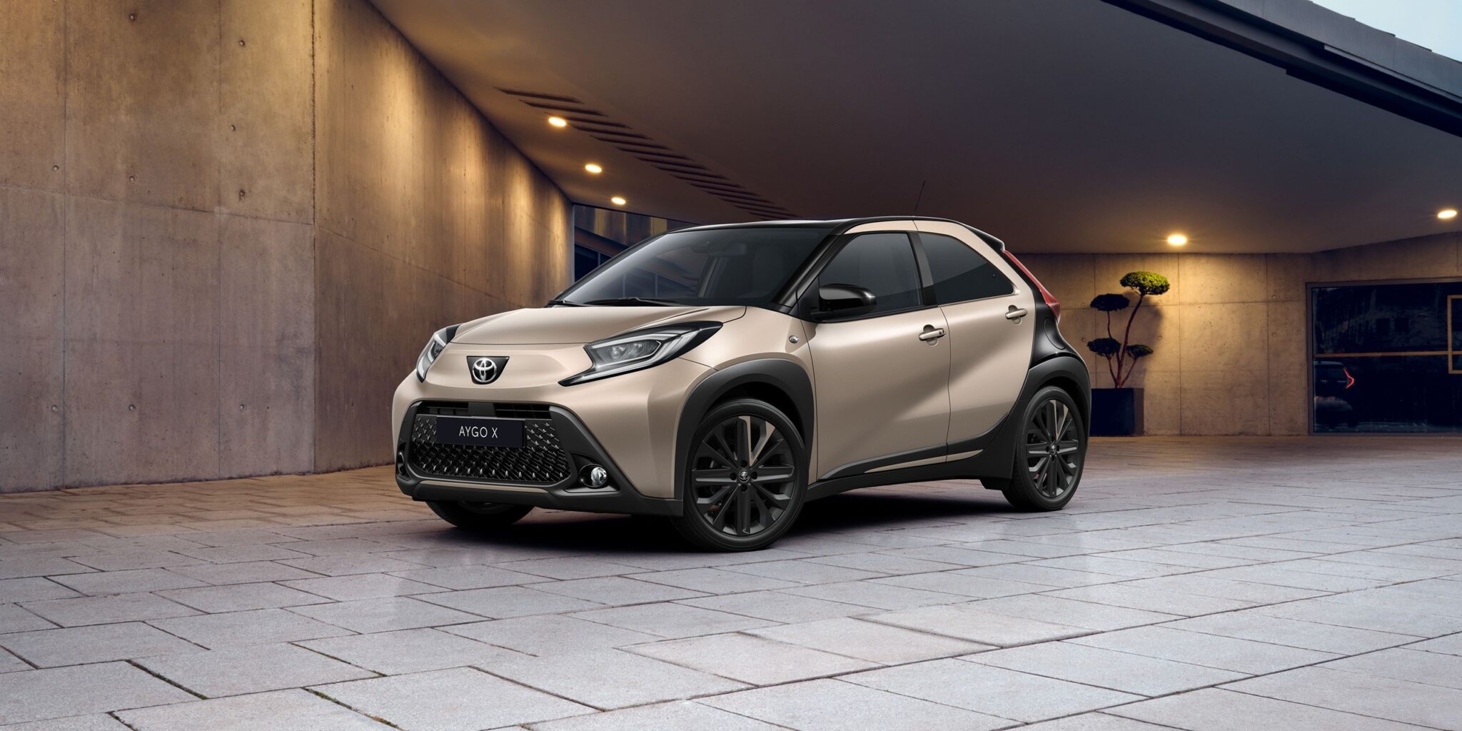 Spar 10.000 kr. På Aygo X Pulse Design